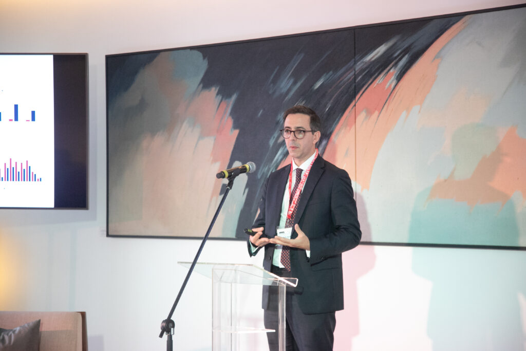 Frederic de Mariz apresentou a visão do setor financeiro sobre o Mercado de Carbono. 